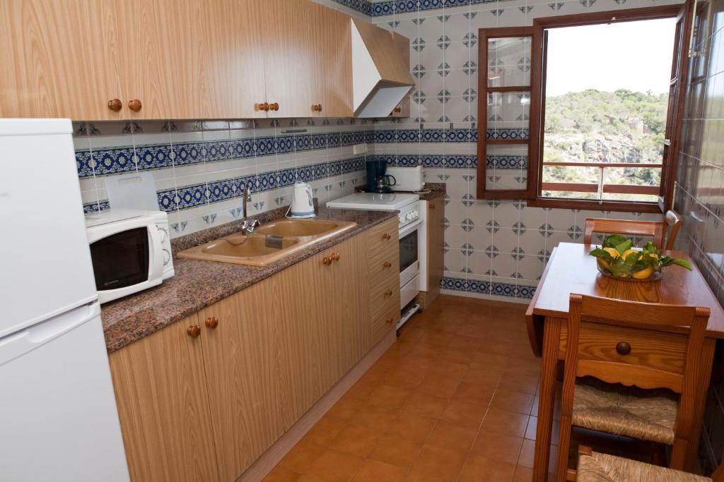 Apartamentos Llevant Cala Figuera  Oda fotoğraf